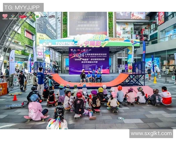 极限运动的魅力与挑战:深入深圳极限运动队的团队协作之道 极限运动的魅力与挑战:深入深圳极限运动队的团队协作之道