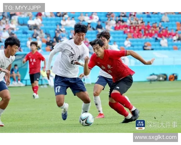 深圳足球队中路突破战术解析与未来发展展望 深圳足球队中路突破战术解析与未来发展展望